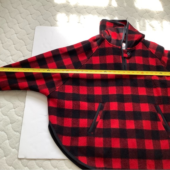 Red Buffalo Check Hooded Woolrich Poncho - Picture 13 of 15